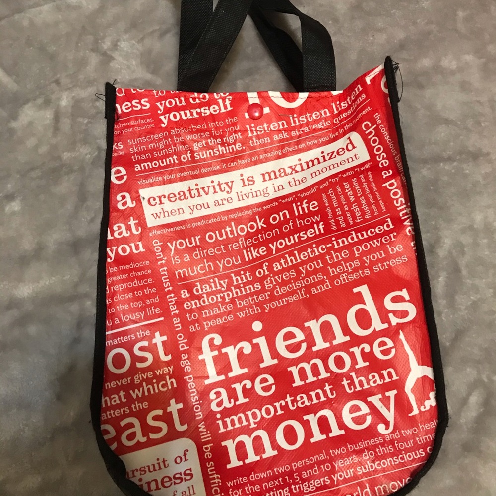Lululemon shopping bag